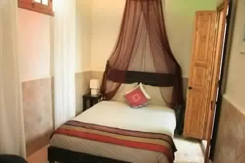 Riad Azul Marrakech Marakeş Pansiyon